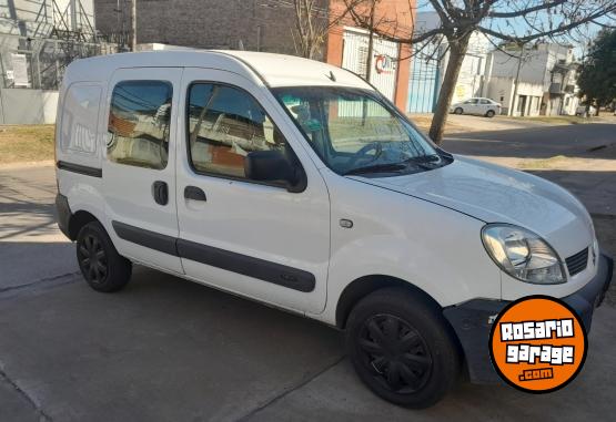 Utilitarios - Renault Kangoo 2010 GNC 200000Km - En Venta