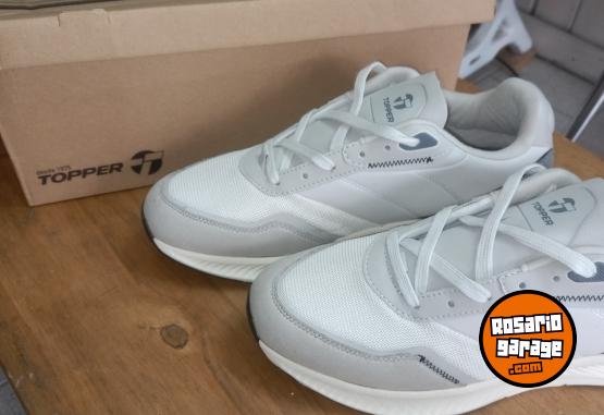 Indumentaria - Zapatillas Topper. - En Venta