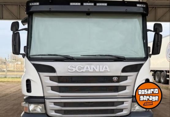 Camiones y Grúas - Vendo Scania P310 2012 6 x 2 automático - En Venta
