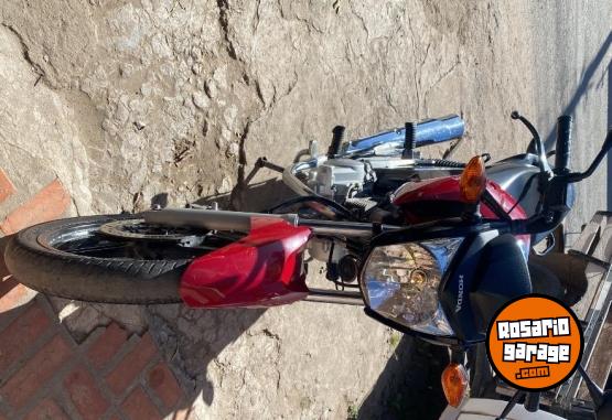 Motos - Honda New Titan 2016 Nafta 26000Km - En Venta