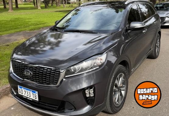 Camionetas - Kia Sorento 2019 Diesel 225000Km - En Venta
