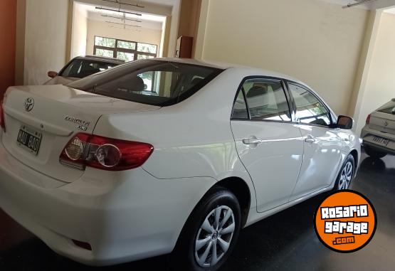 Autos - Toyota Corolla Xli 1.8 2013 GNC 122630Km - En Venta