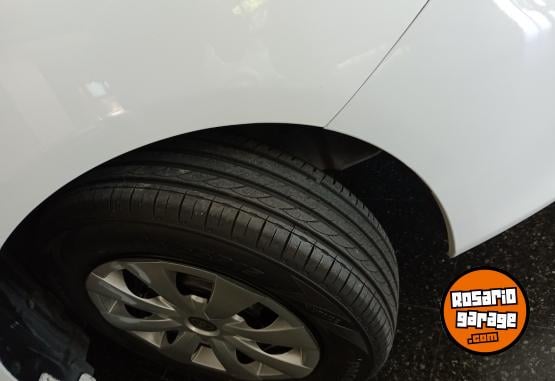 Autos - Toyota Corolla Xli 1.8 2013 GNC 122630Km - En Venta