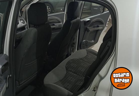 Autos - Fiat UNO ATRACTIVE 1.4 5P 2014 Nafta 78068Km - En Venta