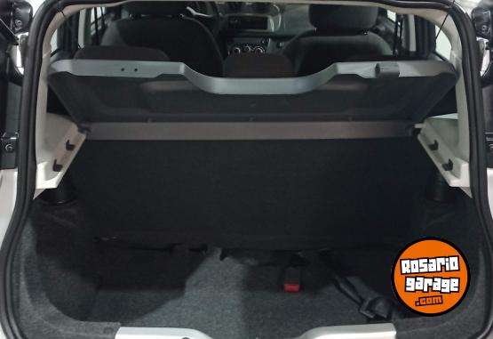 Autos - Fiat UNO ATRACTIVE 1.4 5P 2014 Nafta 78068Km - En Venta
