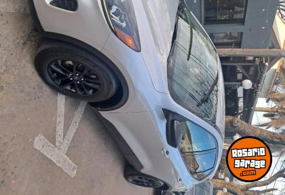 Camionetas - Ford Kuga Hibrida 2021 Electrico / Hibrido 140000Km - En Venta