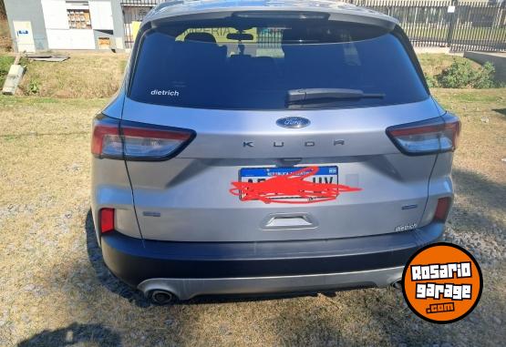 Camionetas - Ford Kuga Hibrida 2021 Electrico / Hibrido 140000Km - En Venta