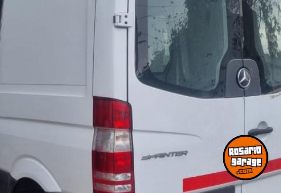 Utilitarios - Mercedes Benz Sprinter 411 2018 Diesel 160000Km - En Venta