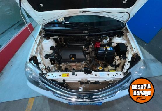 Autos - Toyota ETIOS PLATINIUM 2014 Nafta 144000Km - En Venta