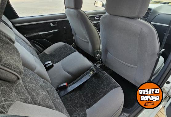 Autos - Fiat PALIO ELX 1.4 2010 GNC 179000Km - En Venta