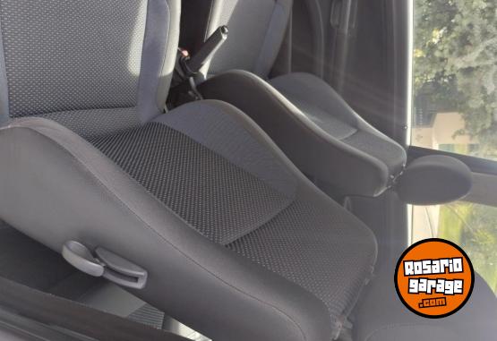 Autos - Volkswagen Gol Trend 2015 GNC 182000Km - En Venta