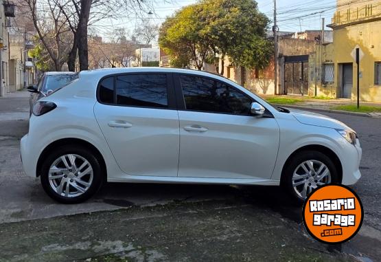 Autos - Peugeot 208 avtive tiptronic 2022 Nafta 45000Km - En Venta