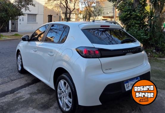 Autos - Peugeot 208 avtive tiptronic 2022 Nafta 45000Km - En Venta