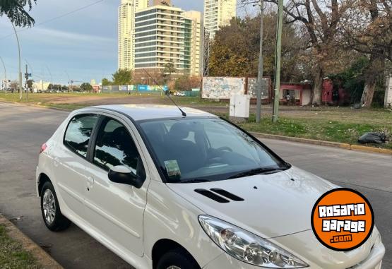 Autos - Peugeot 207 2015 Nafta 63000Km - En Venta