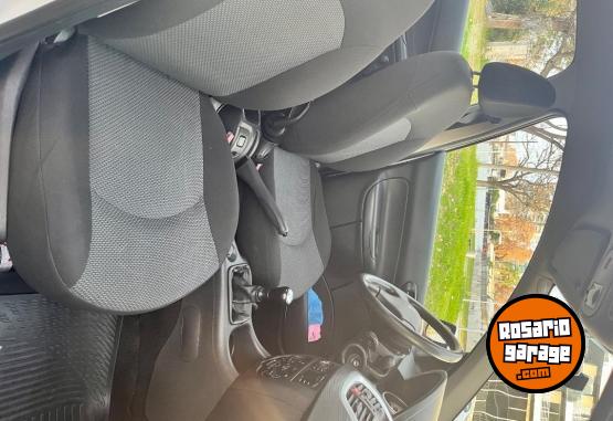 Autos - Peugeot 207 2015 Nafta 63000Km - En Venta