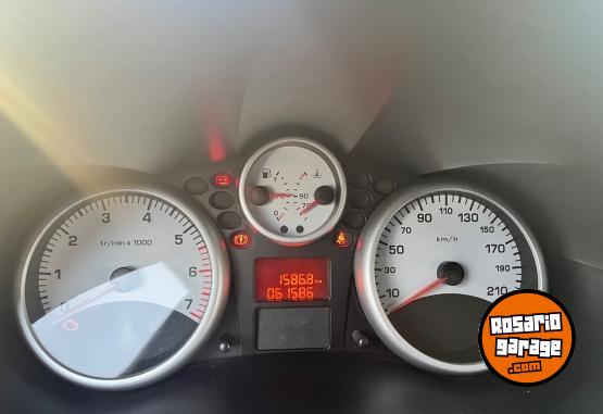 Autos - Peugeot 207 2015 Nafta 63000Km - En Venta