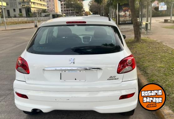Autos - Peugeot 207 2015 Nafta 63000Km - En Venta