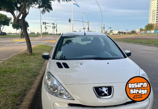 Autos - Peugeot 207 2015 Nafta 63000Km - En Venta