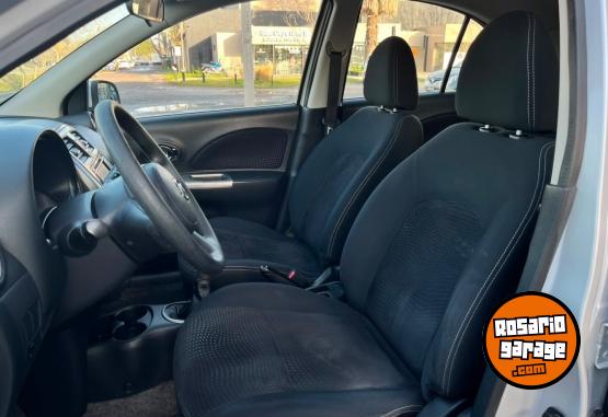 Autos - Nissan March 2016 Nafta 131000Km - En Venta