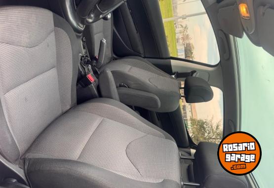 Autos - Peugeot 308 2012 Nafta 190000Km - En Venta