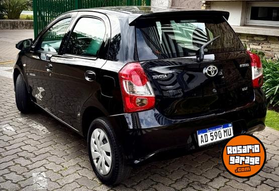 Autos - Toyota ETIOS 2019 Nafta 60000Km - En Venta