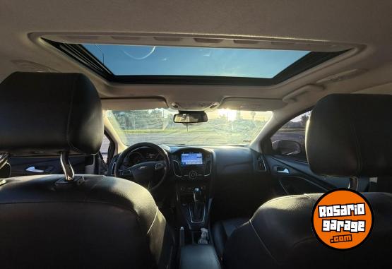 Autos - Ford Focus titanium 2017 Nafta 109000Km - En Venta