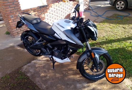 Motos - Bajaj Rouser 2019 Nafta 16500Km - En Venta