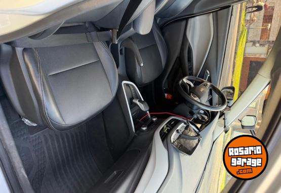 Autos - Chevrolet Ónix 2020 Nafta 74600Km - En Venta