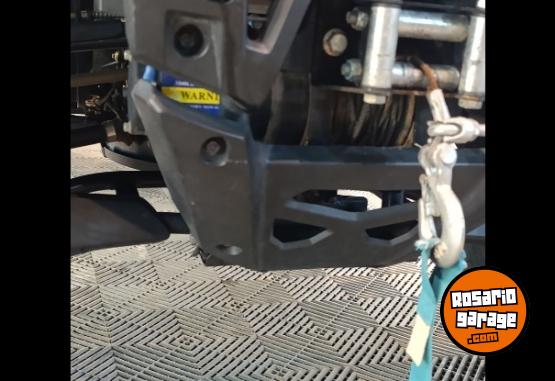 Cuatris y UTVs - CF Force 2022 3200Km - En Venta