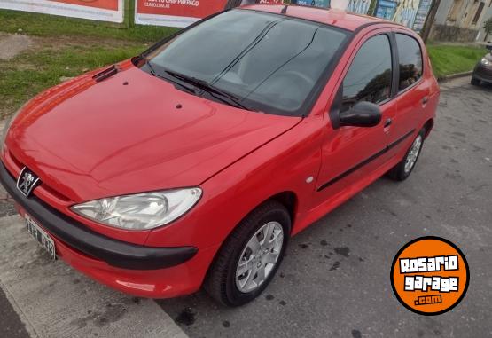 Autos - Peugeot 206 2010 Nafta 250000Km - En Venta