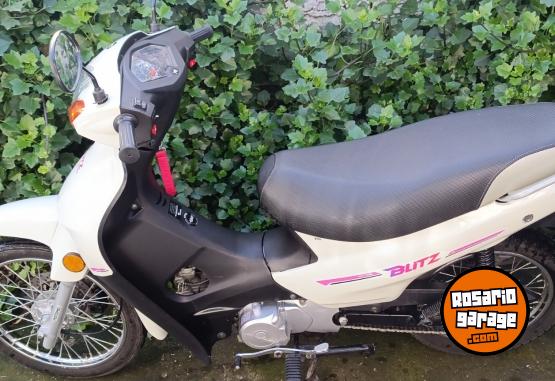 Motos - Motomel Blitz 110 2025 Nafta 3300Km - En Venta