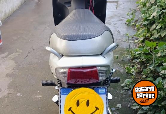 Motos - Motomel Blitz 110 2025 Nafta 3300Km - En Venta