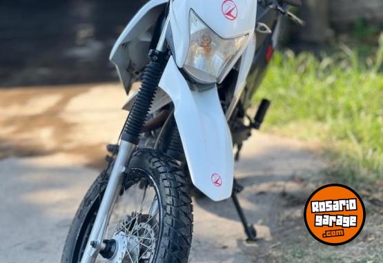 Motos - Zanella Zr 250 2020 Nafta 111111Km - En Venta