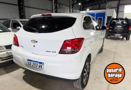 Autos - Chevrolet Onix 1.4 Ltz 2016 Nafta 165000Km - En Venta
