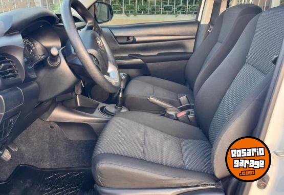 Camionetas - Toyota CD DX 4x4 2020 Diesel 192000Km - En Venta