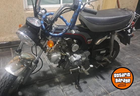 Motos - Zanella Hot 2017 Nafta 4700Km - En Venta