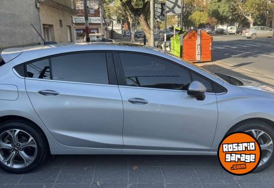 Autos - Chevrolet Cruze premier 2022 Nafta 60000Km - En Venta