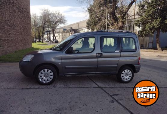 Utilitarios - Citroen Berlingo Xtr multi space 2018 GNC 90000Km - En Venta