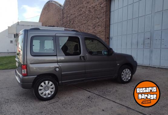 Utilitarios - Citroen Berlingo Xtr multi space 2018 GNC 90000Km - En Venta