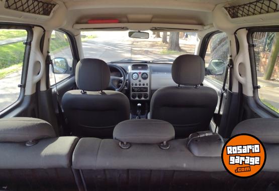 Utilitarios - Citroen Berlingo Xtr multi space 2018 GNC 90000Km - En Venta