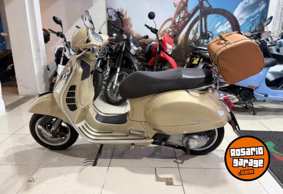 Motos - Vespa GTS 300 2017 Nafta 13000Km - En Venta