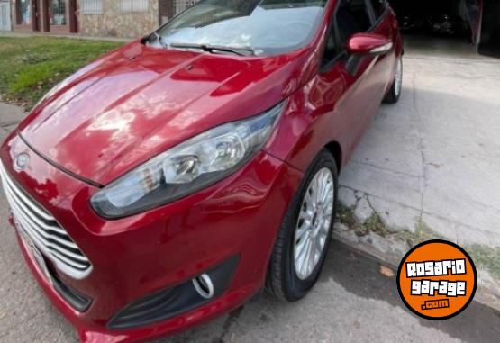 Autos - Ford Fiesta kinetic 2017 Nafta 95000Km - En Venta