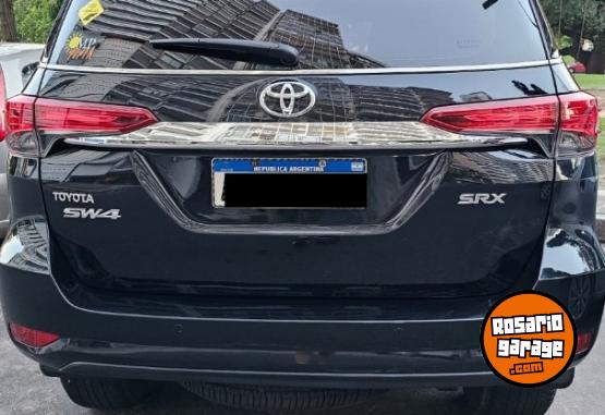Camionetas - Toyota SW4 2018 SRX AT 7 ASIENTO 2018 Diesel 101000Km - En Venta