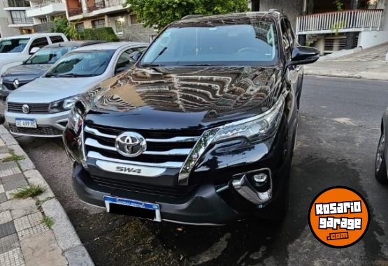 Camionetas - Toyota SW4 2018 SRX AT 7 ASIENTO 2018 Diesel 101000Km - En Venta