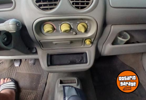 Autos - Renault Twingo Privilege 2000 Nafta 82000Km - En Venta