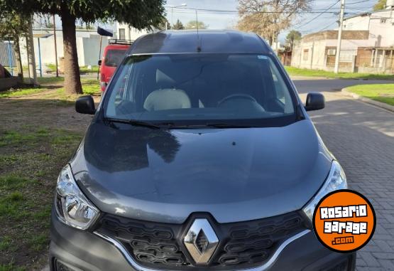 Utilitarios - Renault Kangoo 2025 Nafta 11999Km - En Venta