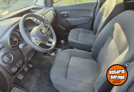 Utilitarios - Renault Kangoo 2025 Nafta 11999Km - En Venta