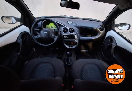 Autos - Ford Ka 1.0 2005 Nafta 180000Km - En Venta