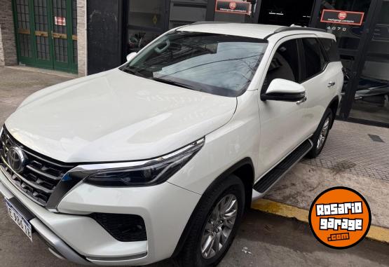 Camionetas - Toyota Sw4 srx 2.8 tdi 7 asiento 2021 Diesel 82000Km - En Venta