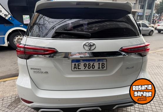 Camionetas - Toyota Sw4 srx 2.8 tdi 7 asiento 2021 Diesel 82000Km - En Venta